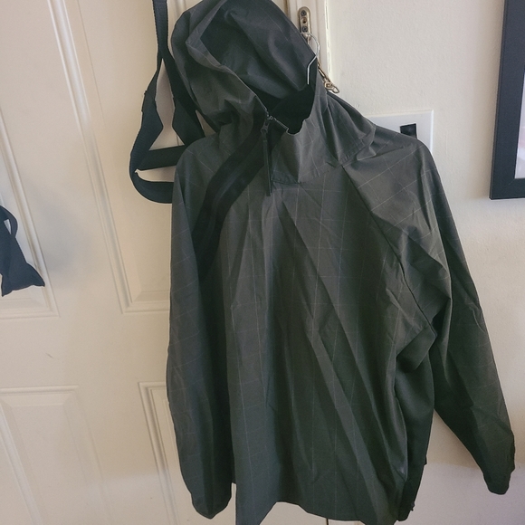 Track Suit By Nike Tech Woven 2.0 Very Watter Resistant. Olive Green - Picture 8 of 10